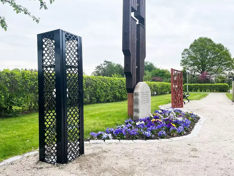 Lysskap "Snäcka", svart