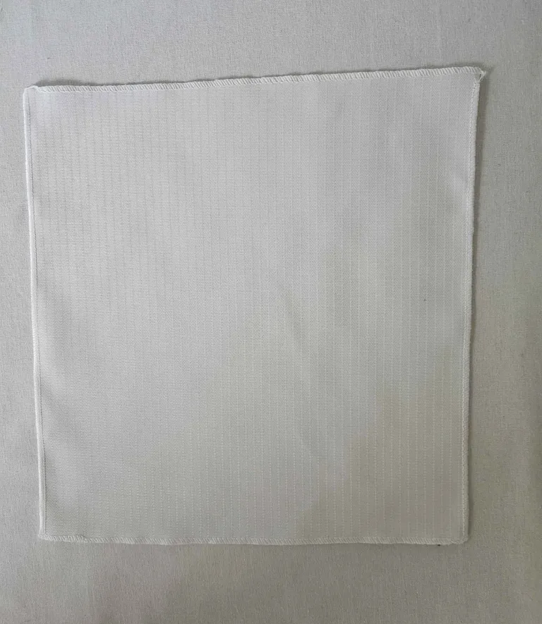 METERV., HANETA, STRIPET STOFF, HVITT