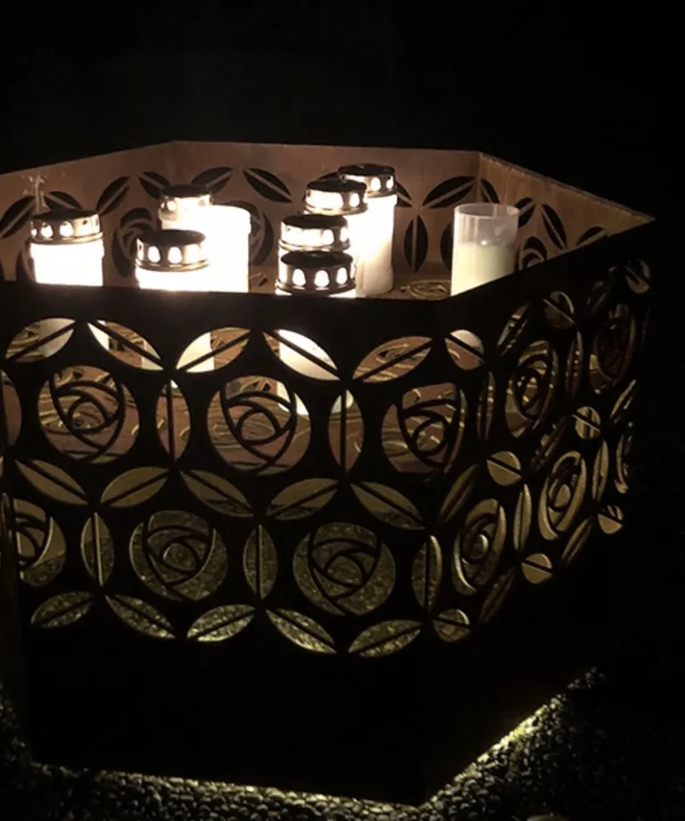 MINNELUND VASE OG LYSHOLDER HEXAGON "ROSE" H 75 CM